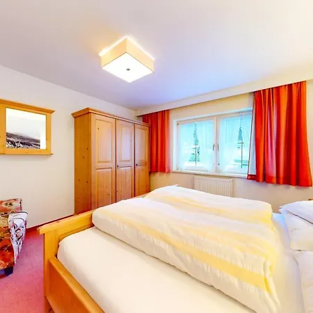 Apartment Wohnhaus Christoph Langenfeld